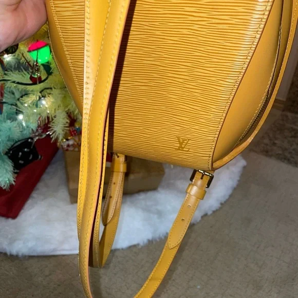 Louis Vuitton Yellow Épi Leather Backpack.VGUC 100% Authentic